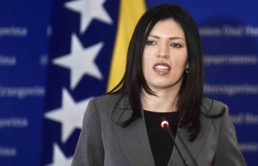 SANJA VULIĆ NE SILAZI S MALIH EKRANA: „Schmidt, čak i da jeste visoki predstavnik, nema pravo da…”