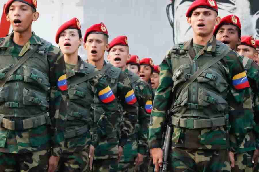 JUŽNA AMERIKA NA IVICI RATA: Vojska u stanju pripravnosti, Maduro izdao prvu naredbu!