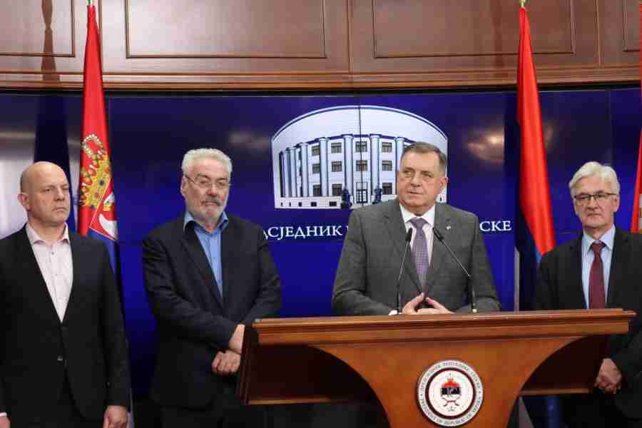 NEVIĐENA PROVALA POLITIČKOG LUDILA: Pogledajte zapaljivu press konferenciju Dodika i Nestorovića u Banjoj Luci