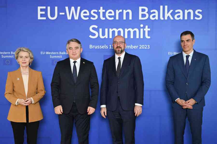 ANALIZA FINANCIAL TIMESA: Kako će se Bosna i Hercegovina pridružiti Evropskoj uniji