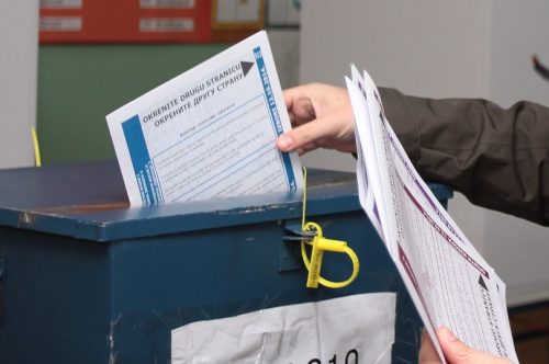Kako bi trebao izgledati glasački listić prema neustavnom izbornom zakonu RS?