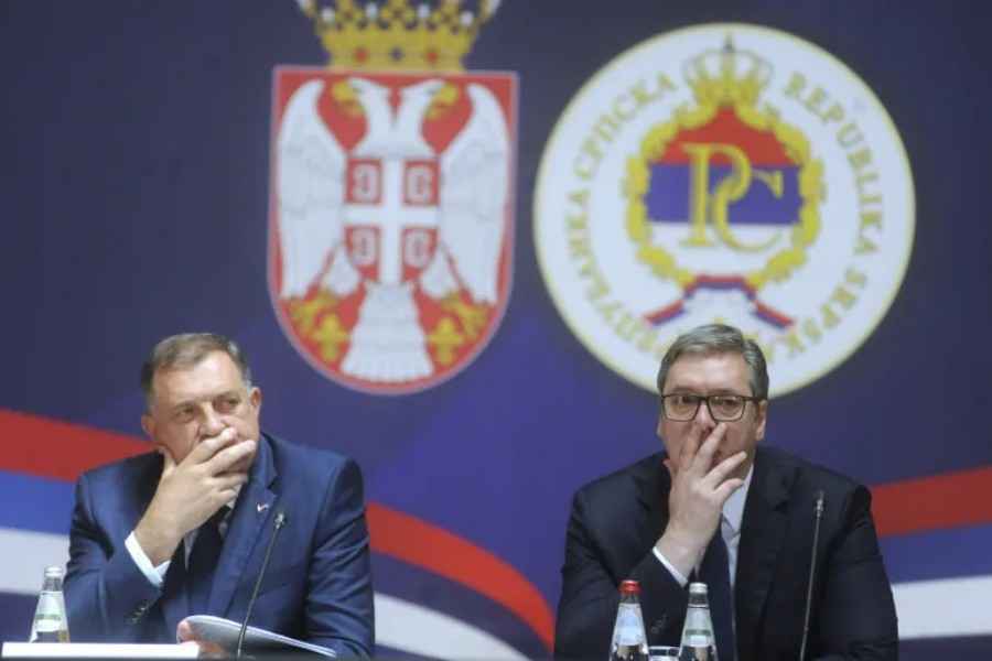 ANALIZA “JUTARNJEG” – “IZDAO” GA JE I TRUMP: Vučić i Dodik i dalje će voditi destabilizirajuću politiku te nastojati pridobiti Hrvate iz BiH za…