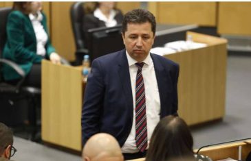 Mirsad Zaimović za Raport: Parlament FBiH ulazi u ozbiljnu krizu, građani će tek osjetiti posljedice
