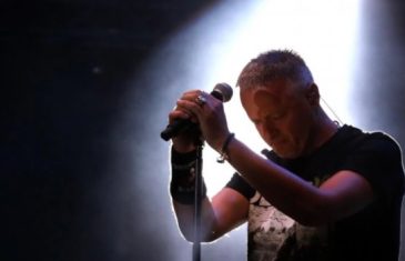 Debakl pred koncert na Hipodromu: Thompson prodao 300.000 karata, pa ostao bez benda – nema ko da svira?!