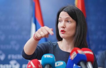 Dodik: “Schmidt fašista! Moja era tek dolazi!” Trivić: “Gospodine ‘ustani-sjedi’, zgazio si RS institucije”