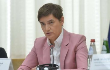 Ana Brnabić probala da odbrani Aleksandra Vučića na X-u, a bolje da nije… Od algoritma dobila odgovor: Laž!