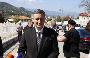 Bećirović: U priručniku koji se zove ‘Istorija RS’ piše da je Dragan Čović jedan od tri ključna stuba velikosrpske politike