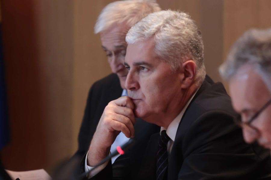 ČOVIĆ ŽALI ZA SDA: HDZ ima novi plan, vrijeme curi
