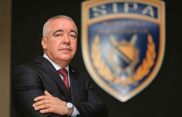 NEVJEROVATNO: Ko danas vodi SIPA-u i zašto se načelnik Suad Hasanović viđa s Darkom Ćulumom izvan zgrade Agencije….