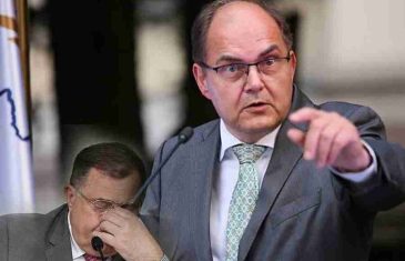 KOMEDIJA KAO TRAGEDIJA: Od Schmidta i Dodika do SIPA i para za stranke