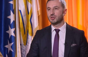 EFENDIĆ UPOZORAVA: “Oni koji ruše državu se ponašaju kao da im niko ništa ne može”