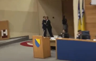 Zamalo tuča u bh. parlamentu: Ko je namjeravao ‘ukrstiti’ pesnice