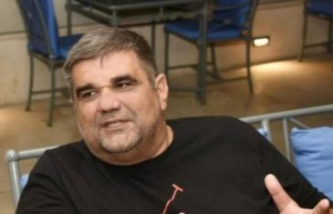 TVRDIO JE DA GA JE VUČIĆ POKRAO, NA KUĆU MU JE BAČENA BOMBA, A BIO JE I U ZATVORU: Pogledajte snimke koje objavljuje na mrežama
