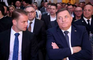 STANIVUKOVIĆ PORUČIO DODIKU: “To je politička sramota, ne treba nam zvaničnik koji nas može predstavljati samo u