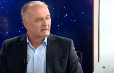 Helez Zukorliću: Priznajete li genocid u Srebrenici? Sramite li se zbog ponašanja ministra Gašića?