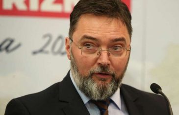 Košarac likuje nakon Dodikovog dolaska u Sud BiH: “Pobijedio je Sarajevo, opozicija se bavi ćoravim poslom”