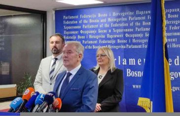 Bradara, Lendo i Stojanović dijelili novac: Nekima je bio “zagarantovan”