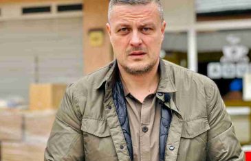OŠTRA PORUKA VOJINA MIJATOVIĆA: “Kreteni u Banjoj Luci i Sarajevu tvrde…”