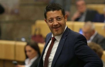 GRANTOVI IZ KANTONA I FEDERACIJE: Budžetski poticaji za zastupnika Čamparu i njegove partnere veći od 100 hiljada maraka!