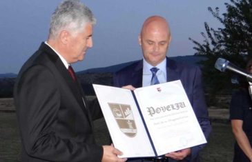 HDZ-ov GRADONAČELNIK U CENTRU SKANDALA: Potvrđeno nezakonito postupanje gradske uprave u slučaju solara!