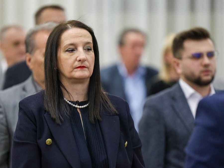 “KO ĆE VRAĆATI NIKŠIĆEVE DUGOVE”: Jasmina Biščević-Tokić govorila o zaduženju FBiH na Londonskoj berzi, pa upitala – “Kako je kamata od 5,5 posto povoljna?”