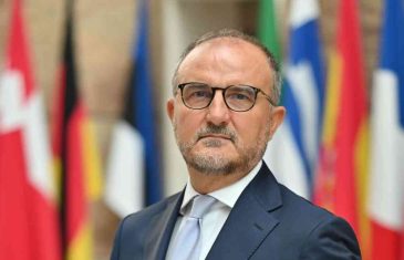 Delegacija EU tvrdi da se ne miješa u proces protiv Dodika. Objavili žestoku reakciju