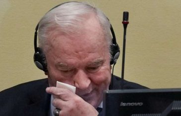 ODBIJEN NJEGOV ZAHTJEV ZA PRIJEVREMENO PUŠTANJE NA SLOBODU: Ratni zločinac Ratko Mladić ostaje u zatvoru