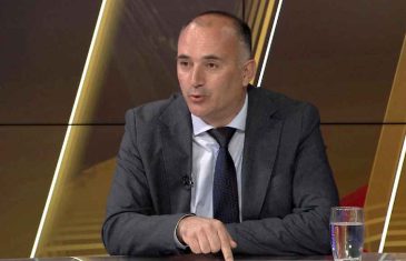 ZVANIČNIK IZ RS-a SMIRUJE SITUACIJU: “Građani BiH, strpite se još malo. Uskoro će rasplet…!”