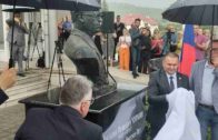 ULOŽIO VETO: U Istočnom Sarajevu postavljena bista ruskom ambasadoru koji je blokirao rezoluciju o genocidu u Srebrenici