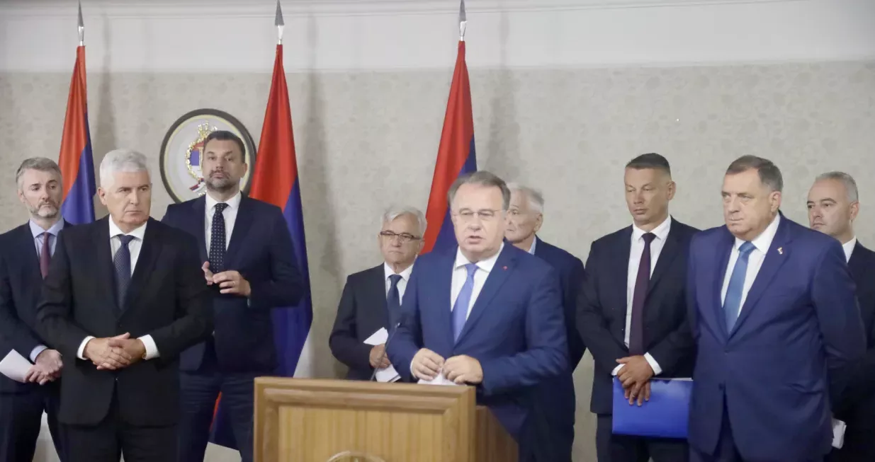 Tik pred 11. juli: Spas za Dodika, šamar za državu, a Trojka – oni su već pali!