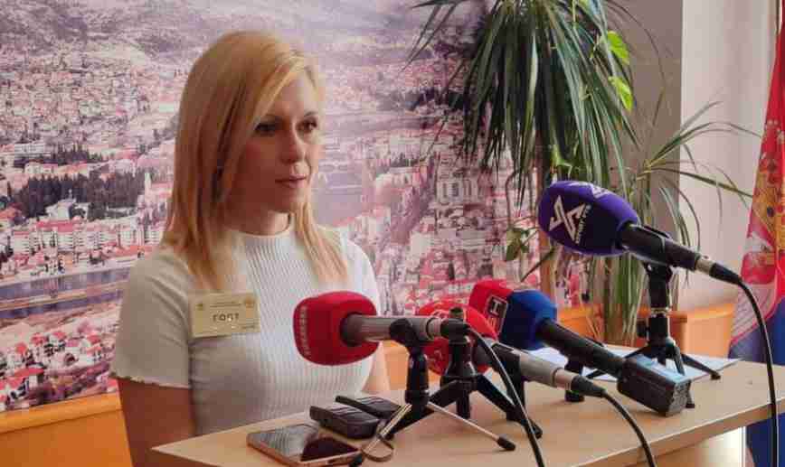 “ZAMISLI DA SVE OVO POŠALJEM SREDOJU NOVIĆU…”: Nataša Miljanović Zubac objavila prepiske iz Sky aplikacije, šef OSA-e u velikim problemima…