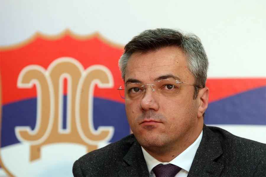 „HOĆEŠ LI SAD NAZAD U SDS, PROPADE TI MILE…“: Dodikov savjetnik objavio Vučićevu fotografiju, pa navukao bijes iz Srbije…