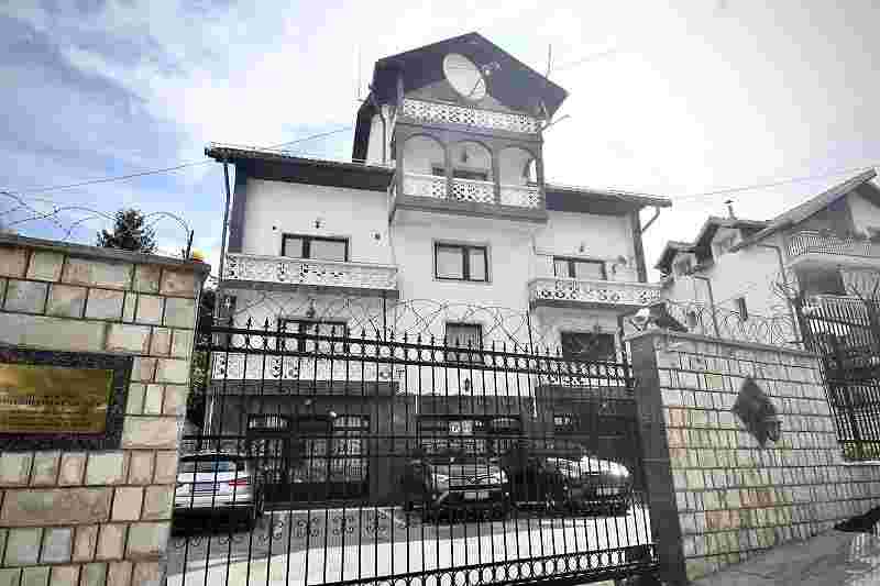 SKANDALOZNO: Ruska Ambasada u Bosni i Hercegovini otvoreno prijeti, spominju i „bure baruta“…