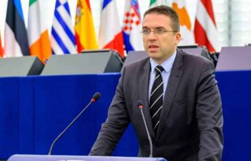 SOKOL GA NIJE VOLIO: Režiser iz Travnika razbjesnio HDZ-ovog europarlamentarca…