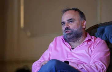 Mustafić: Komad ‘Snajper’ doživljavam kao novo suočavanje s traumama koje nisu završene