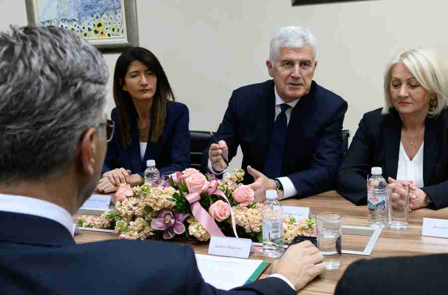 „BIO BI RED PRVO DA PROČITATE USTAV…“: Gore društvene mreže nakon istupa Darijane Filipović, kandidatkinje HDZ-a za članicu Predsjedništva BiH…