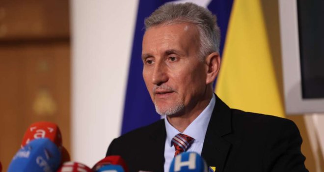 Kemal Ademović otkrio ‘kap koja je prelila čašu’ za odlazak iz NiP-a, ali i da li se kaje zbog napuštanja SDA