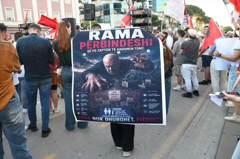 Albanci na ulicama zbog resorta na zaštićenoj obali, Rama brani megaprojekt Trumpovog zeta: Da nije Jareda, nikoga ne bi bilo briga