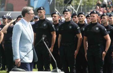 NEMA VIŠE RAZLIKE IZMEĐU KRIMINALACA I POLICIJE: Čuveni francuski “Le Monde” razotkrio kako Vučić vlada Srbijom