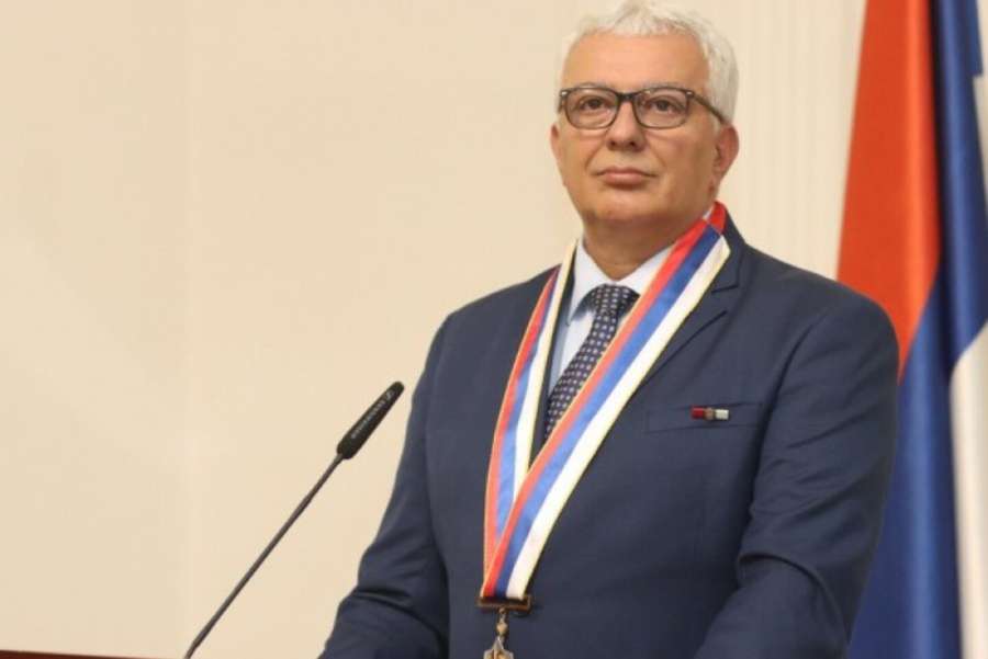 KOLUMNA DRAGANA BURSAĆA: “Ispod evropskog šinjela još je to ipak četnički vojvoda”
