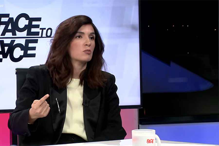 POTPUNI DEBAKL PRED KAMERAMA: Sabina Ćudić se propisno osramotila odgovarajući na pitanje Senada Hadžifejzovića… POTPUNI DEBAKL PRED KAMERAMA: Sabina Ćudić se propisno osramotila odgovarajući na pitanje Senada Hadžifejzovića…